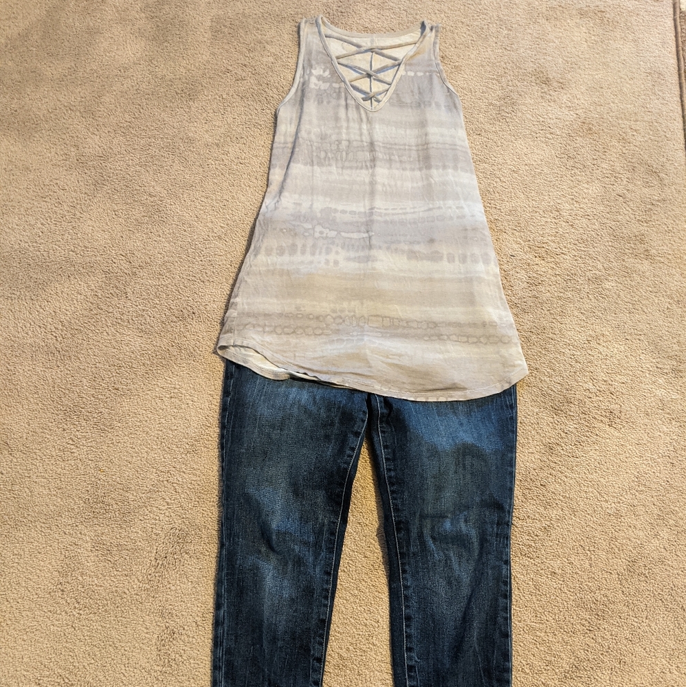 Maurices tank and jean outfit size m